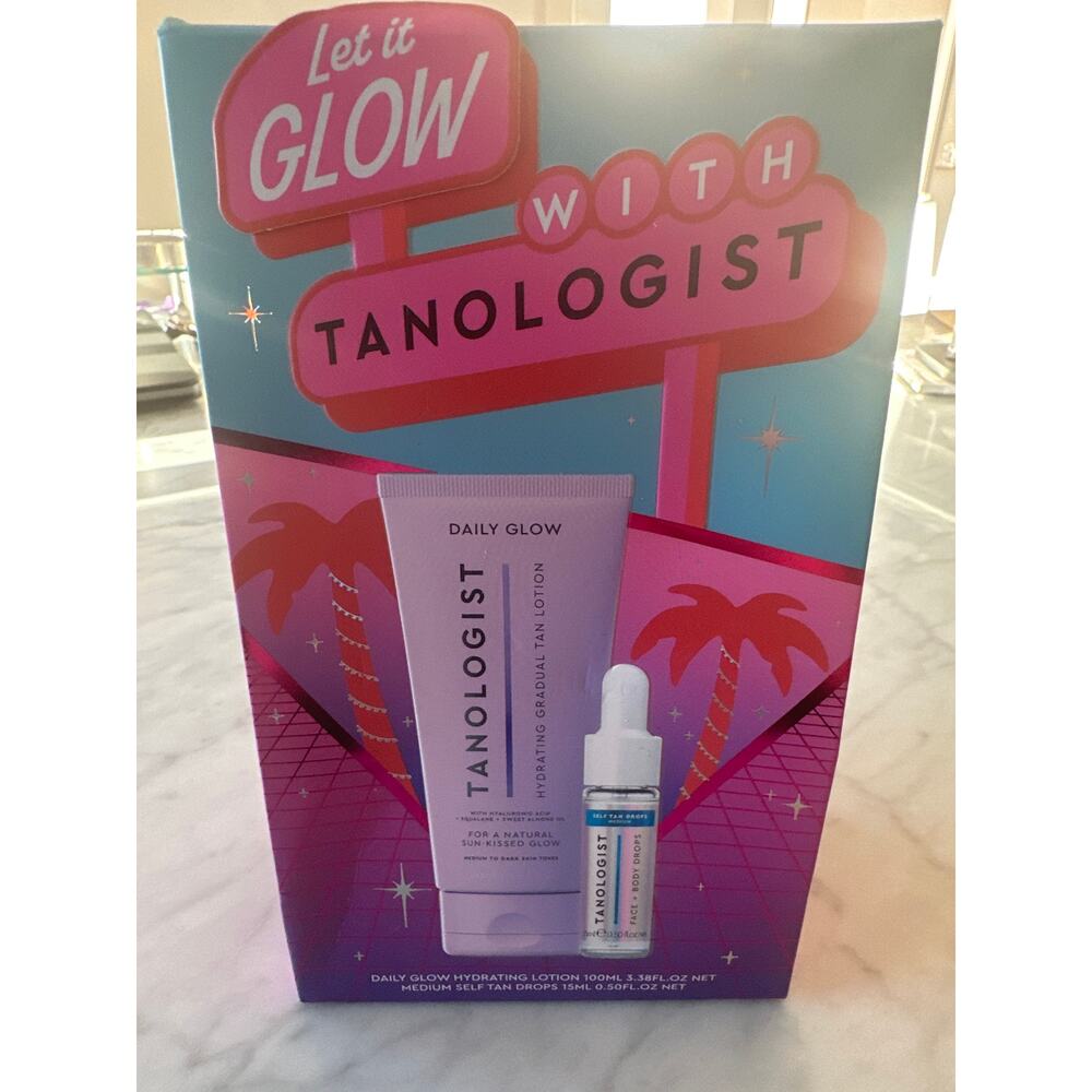 Tanologist - Daily Glow, Hydrating Tanning Lotion - Picture 2 of 4